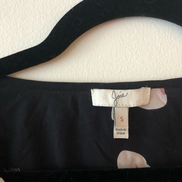 Joie Black Rose Floral Print Silk Blouse - Picture 5 of 7